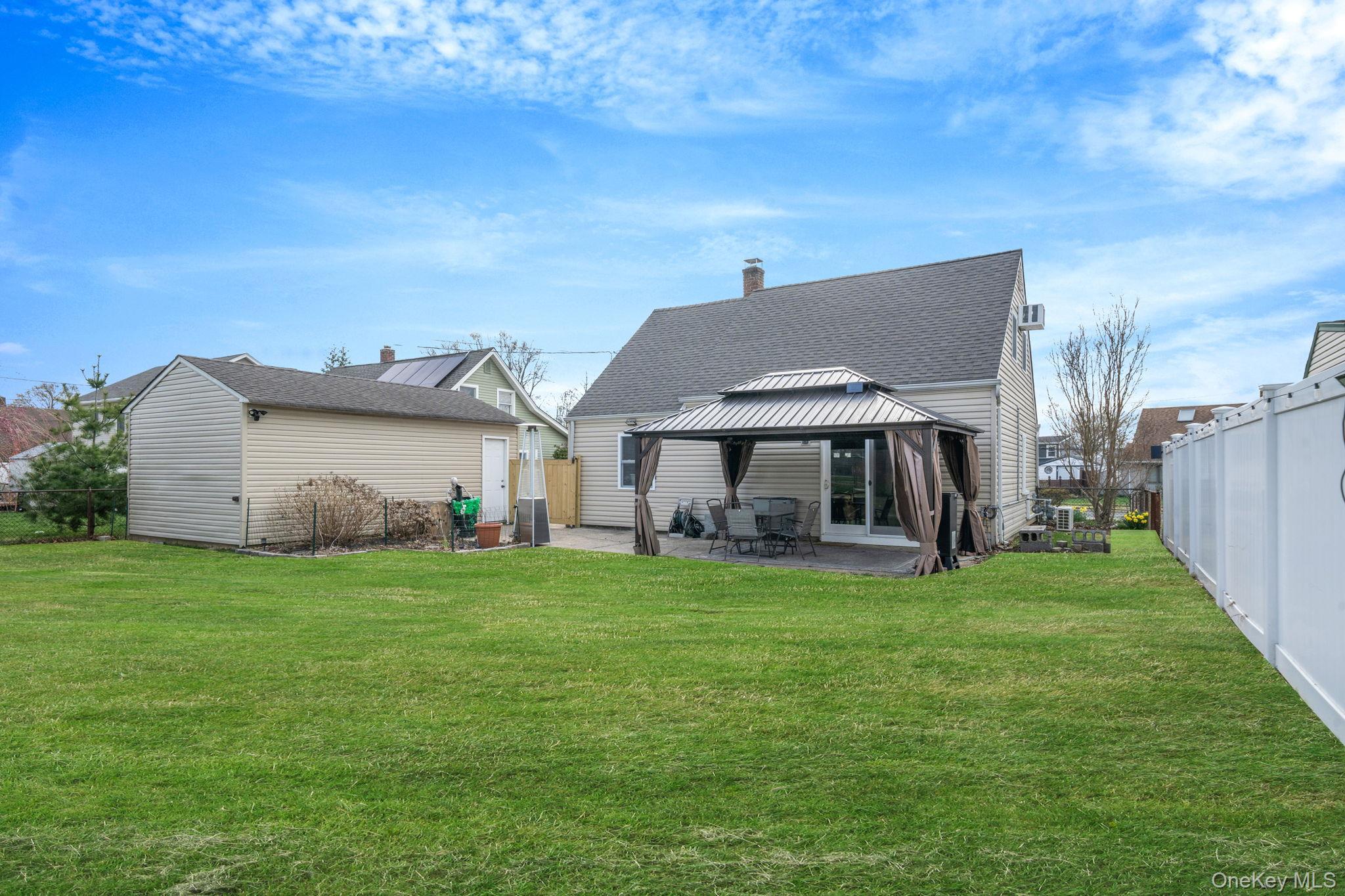 Single Family Copper  Nassau County, NY 11756, MLS-984142-24