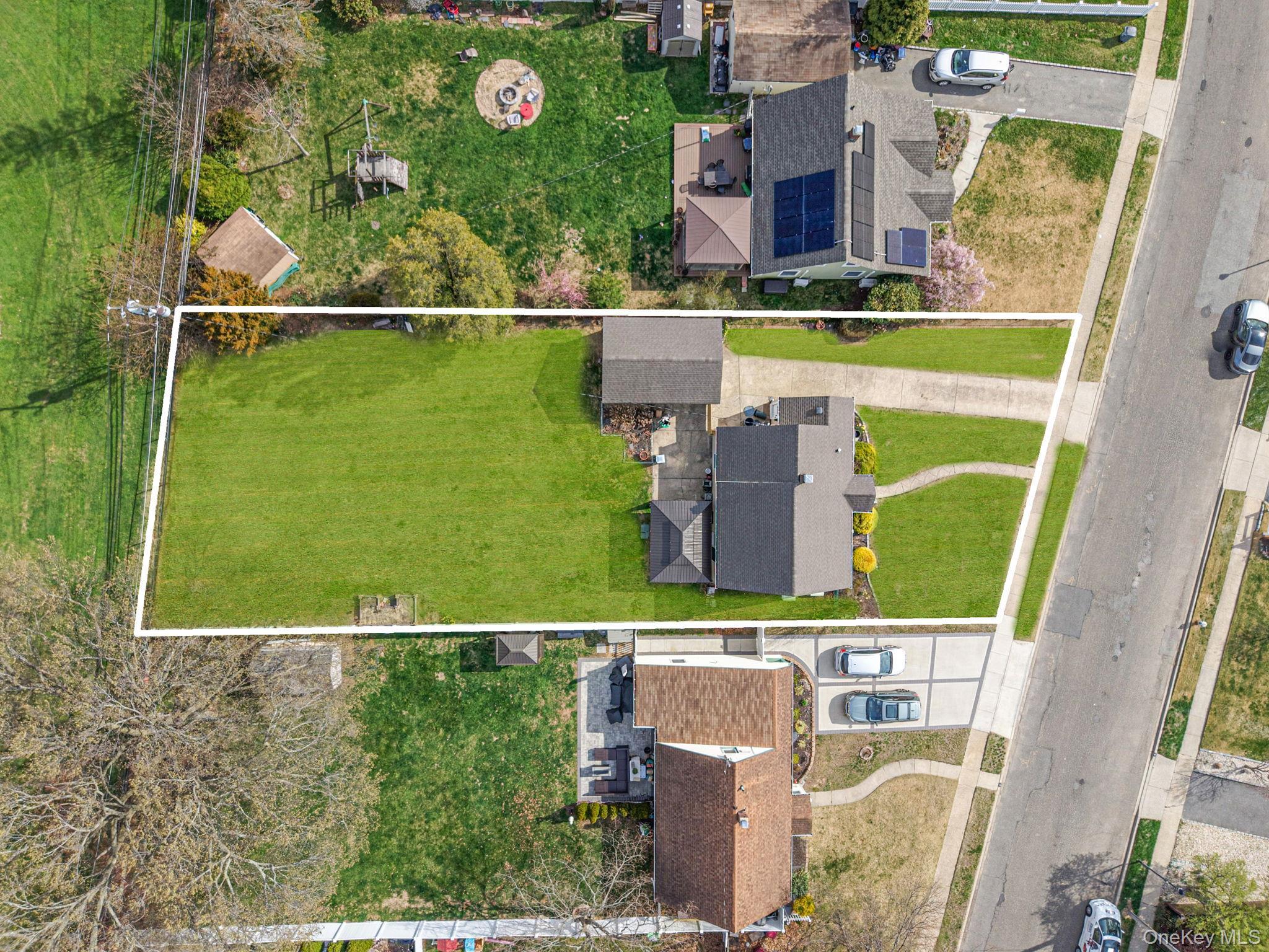 Single Family Copper  Nassau County, NY 11756, MLS-984142-5