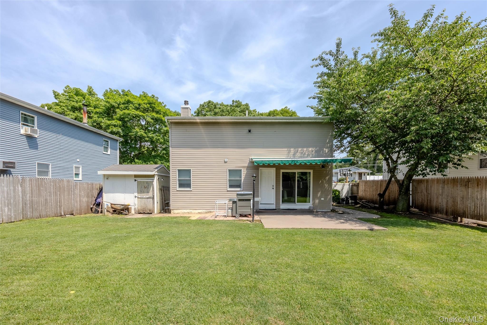 Single Family Awixa  Suffolk County, NY 11784, MLS-984152-13