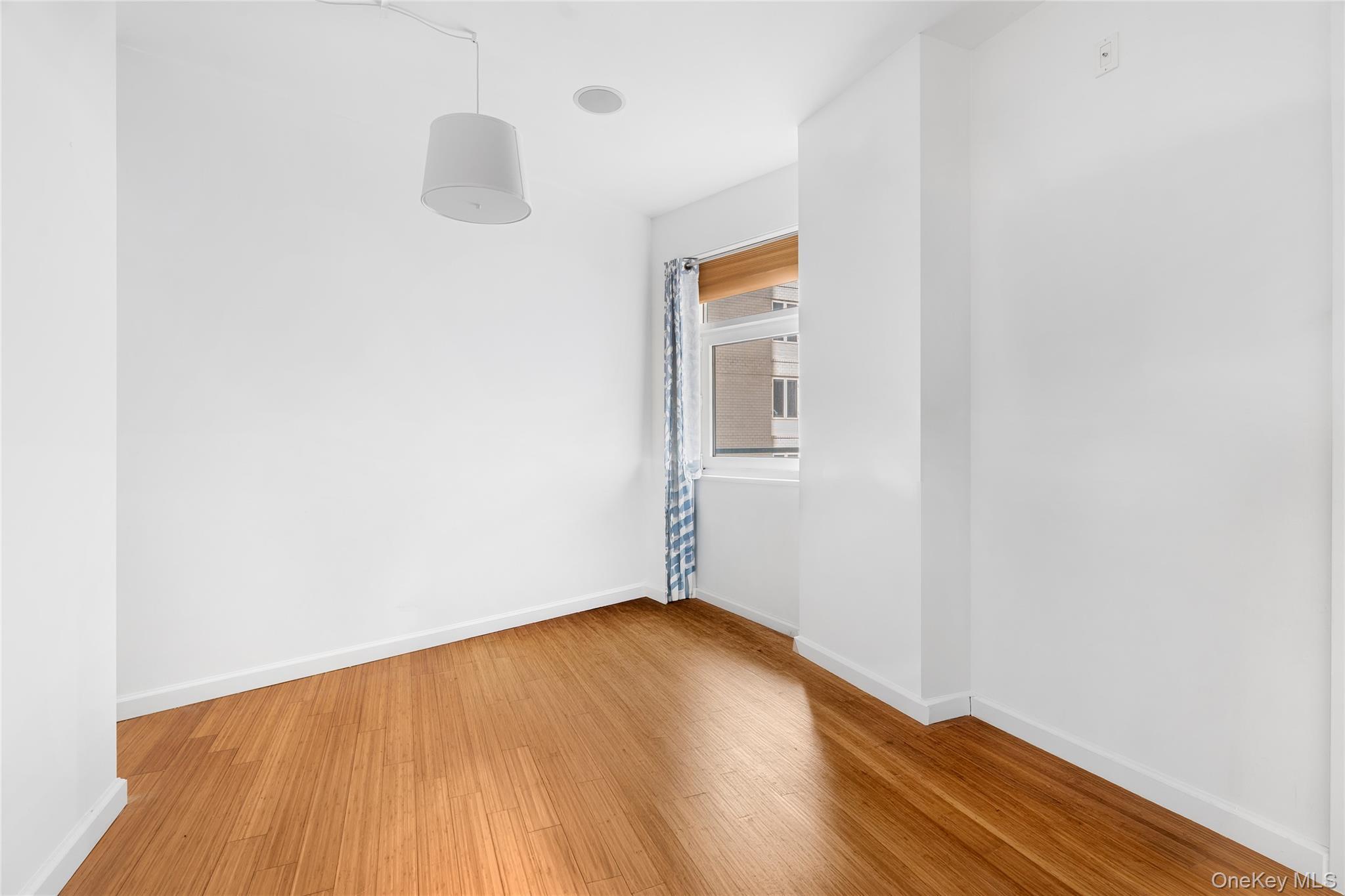 Condo Queens  Queens, NY 11101, MLS-984155-5