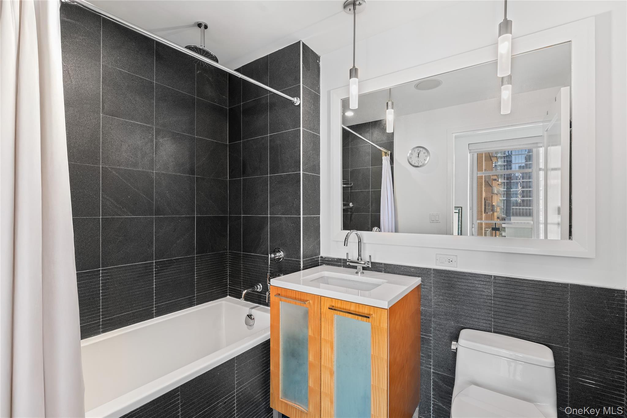 Condo Queens  Queens, NY 11101, MLS-984155-6