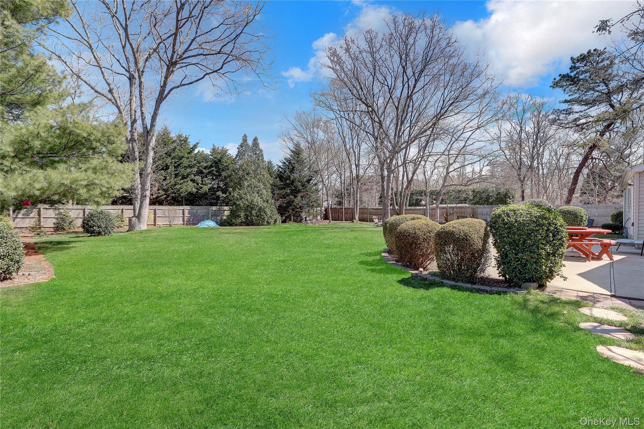 Single Family Sycamore  Suffolk County, NY 11716, MLS-984162-22