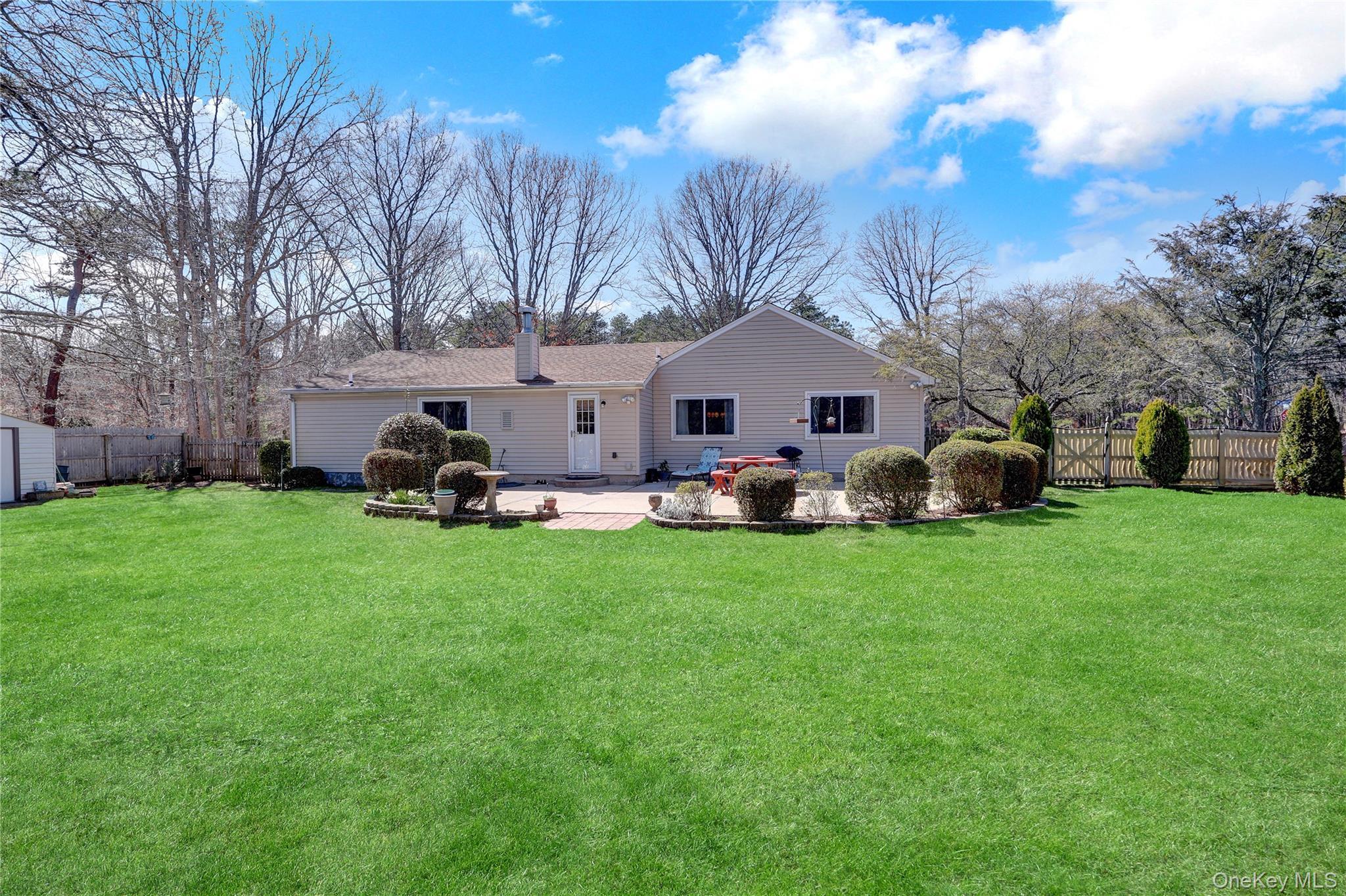 Single Family Sycamore  Suffolk County, NY 11716, MLS-984162-25