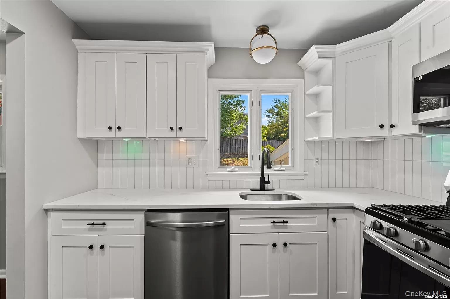 Single Family Valley View  Rockland County, NY 10901, MLS-984219-4