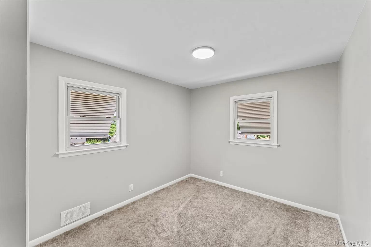 Single Family Valley View  Rockland County, NY 10901, MLS-984219-8