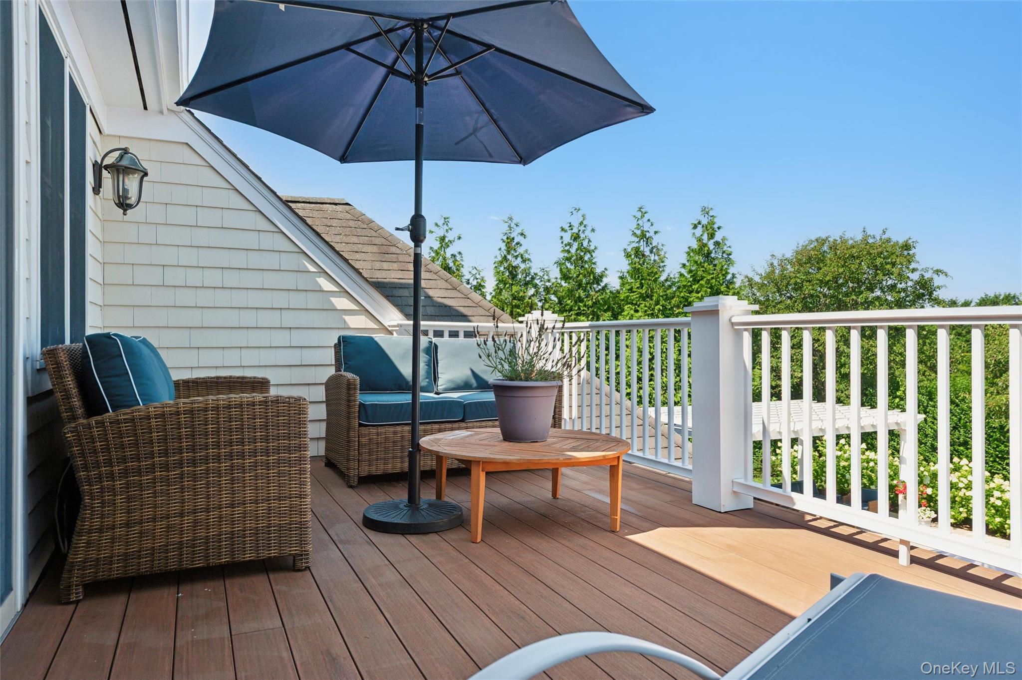 Single Family Laurel Trail  Suffolk County, NY 11948, MLS-984243-33