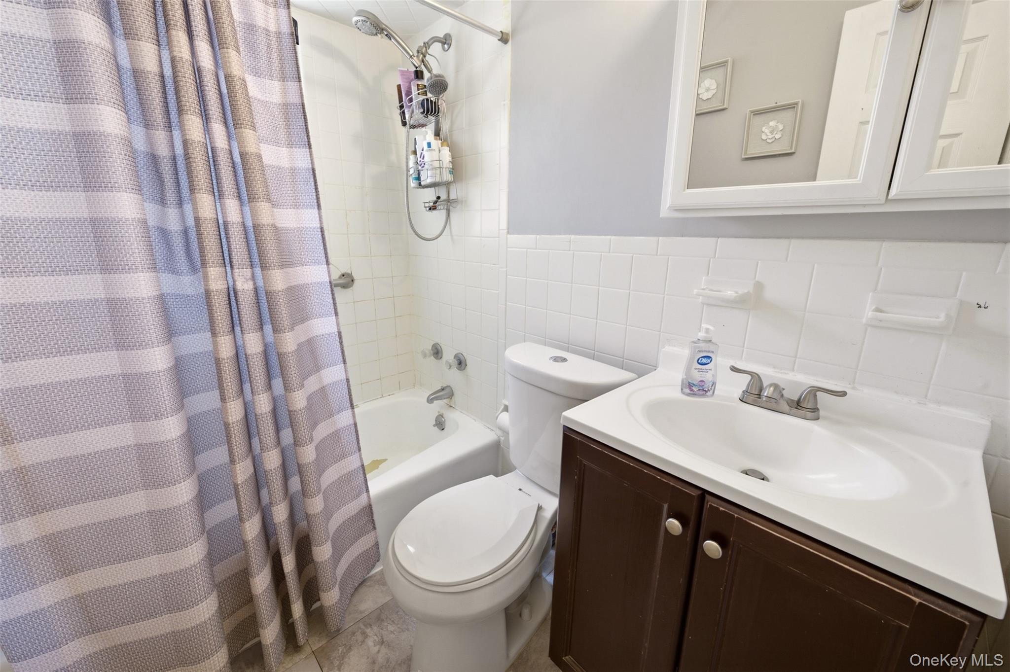 Single Family Delmar Avenue  Nassau County, NY 11010, MLS-984249-11