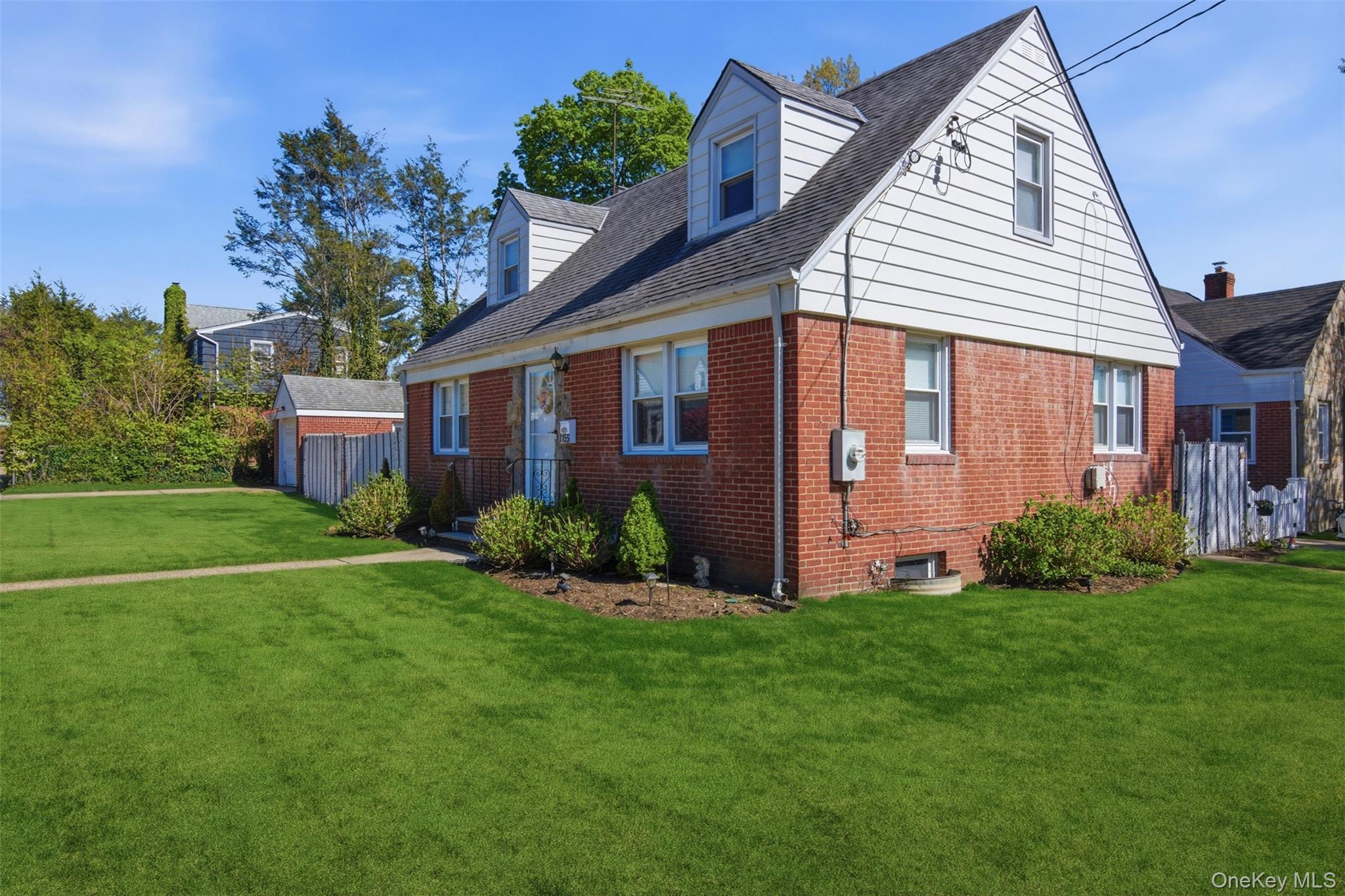 Single Family Delmar Avenue  Nassau County, NY 11010, MLS-984249-3