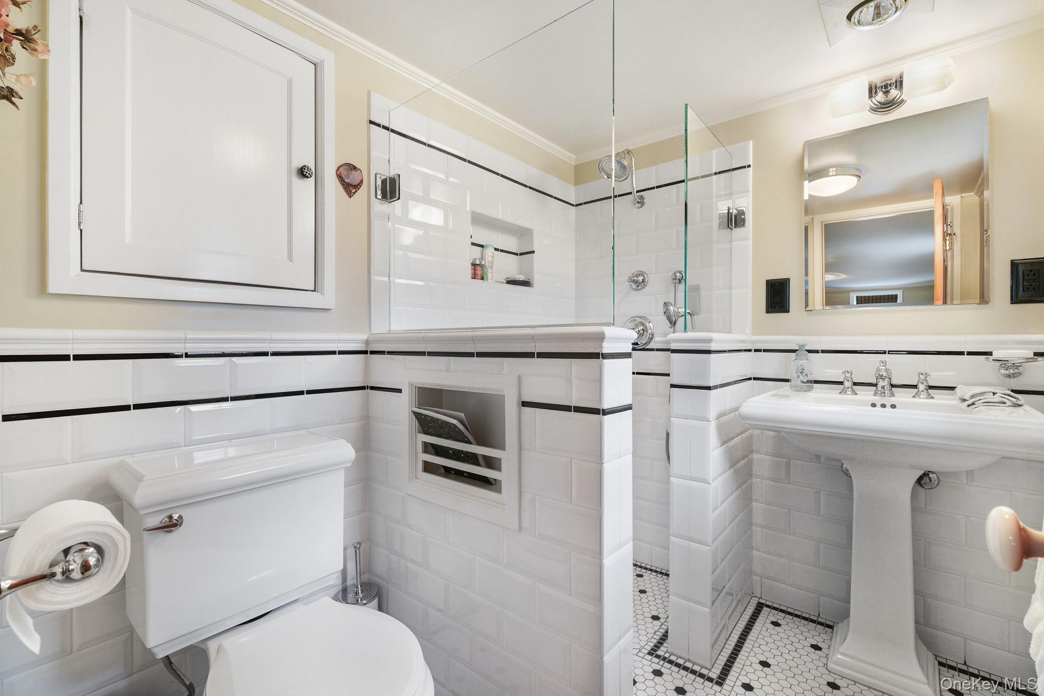 Single Family Grand  Rockland County, NY 10983, MLS-984254-28