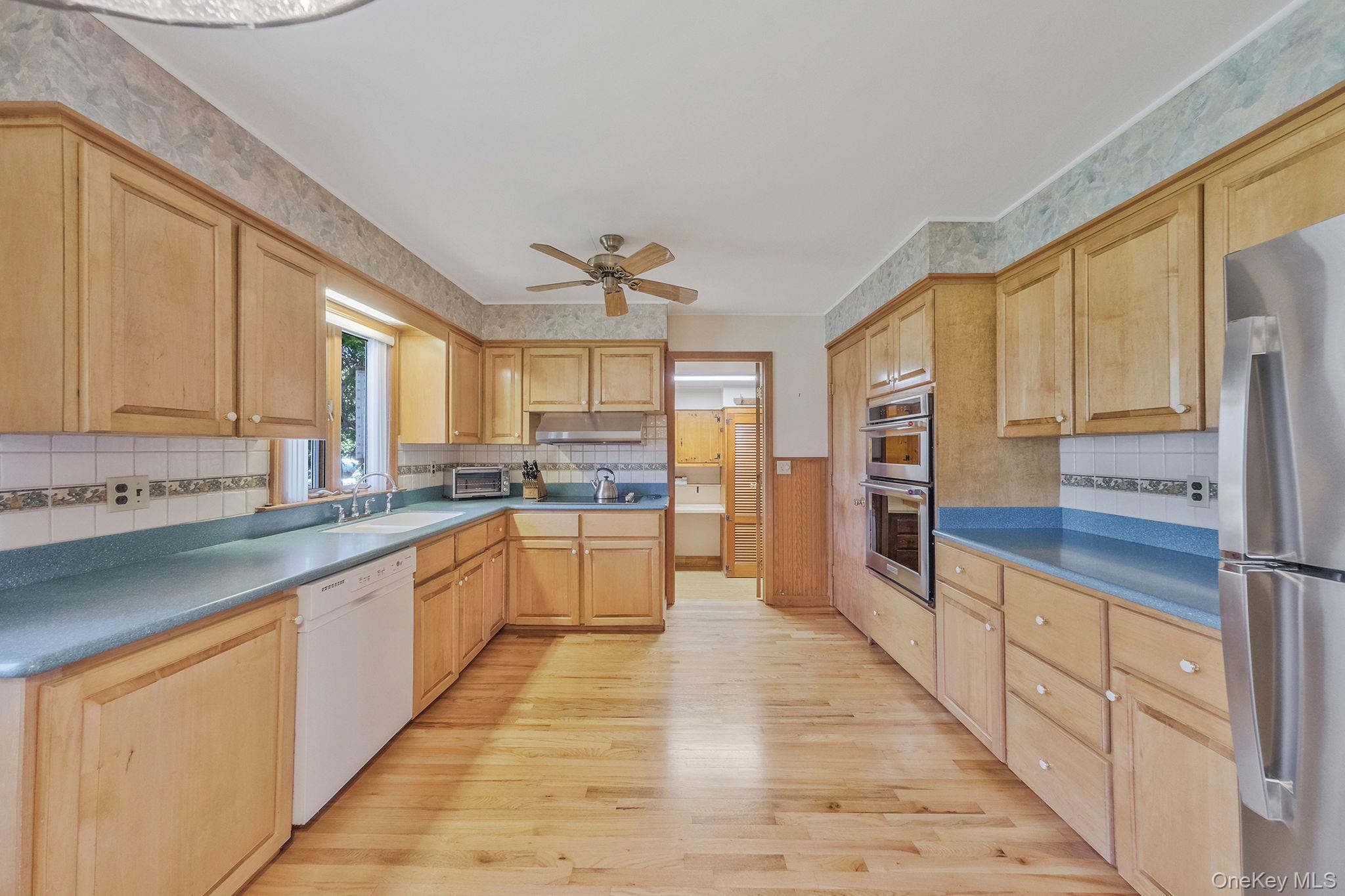 Single Family Connetquot  Suffolk County, NY 11705, MLS-984259-14