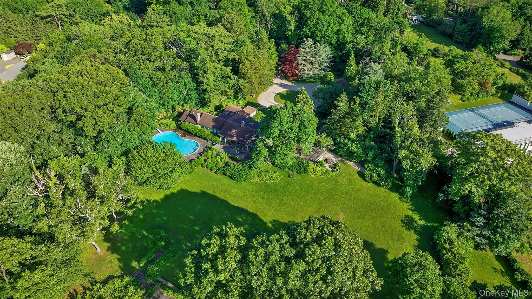 Single Family W Creek Farms Road Nassau County, NY 11050, MLS-984288-39
