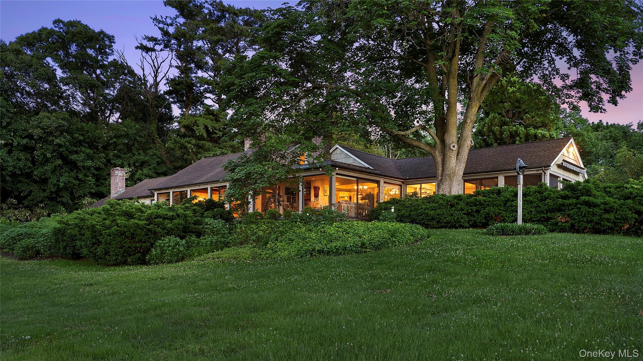 Single Family W Creek Farms Road Nassau County, NY 11050, MLS-984288-47