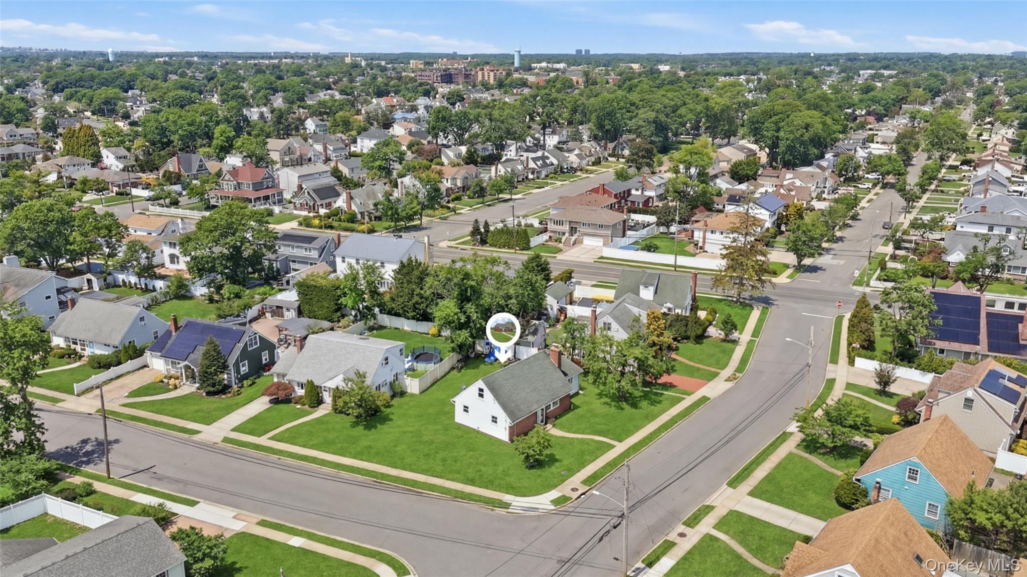 Single Family Foxdale  Nassau County, NY 11572, MLS-984304-28