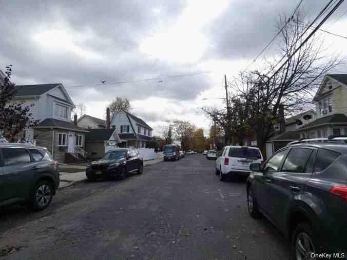 Single Family 226th  Nassau County, NY 11001, MLS-984319-3