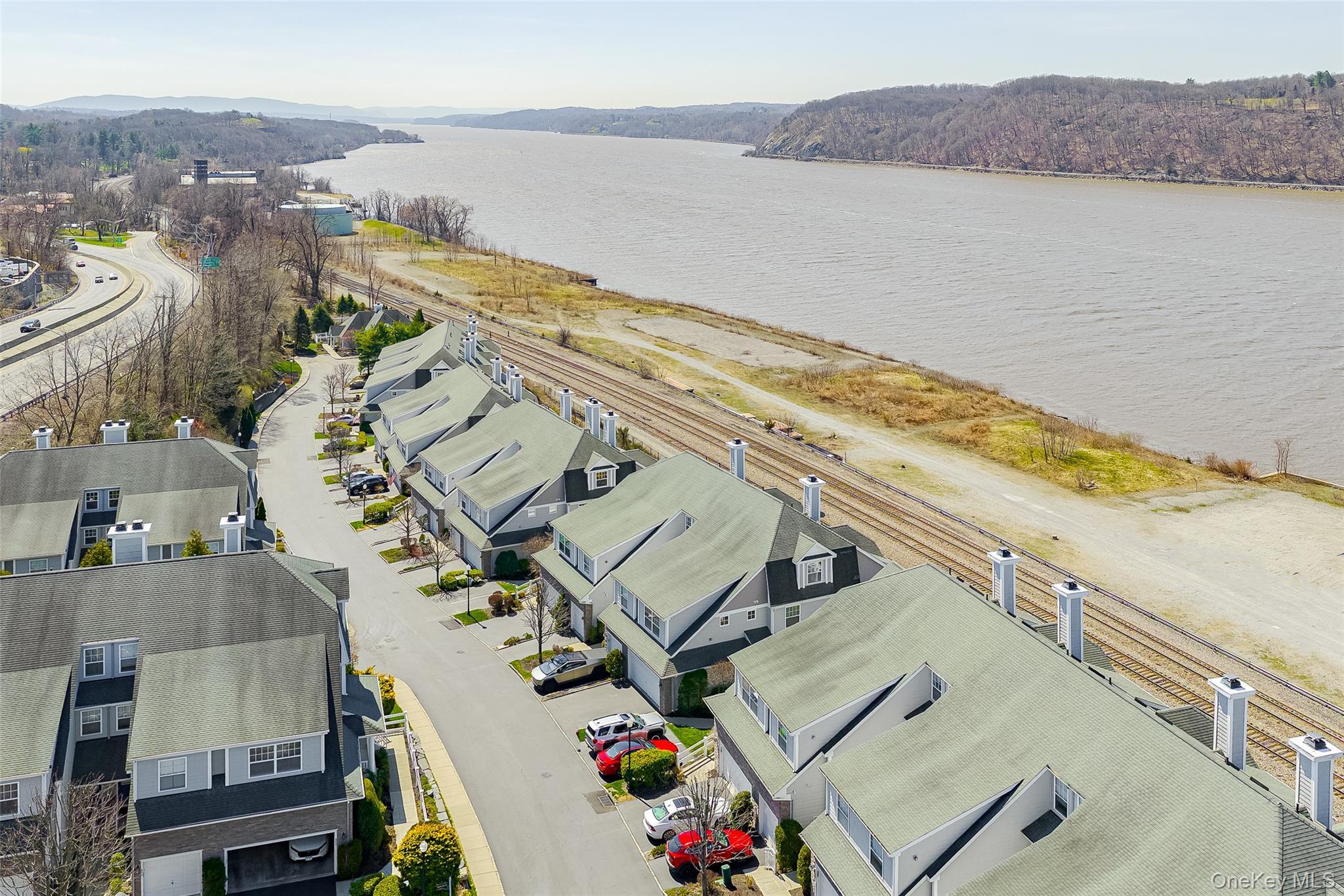 Condo Hudson Pointe  Dutchess County, NY 12601, MLS-984346-24