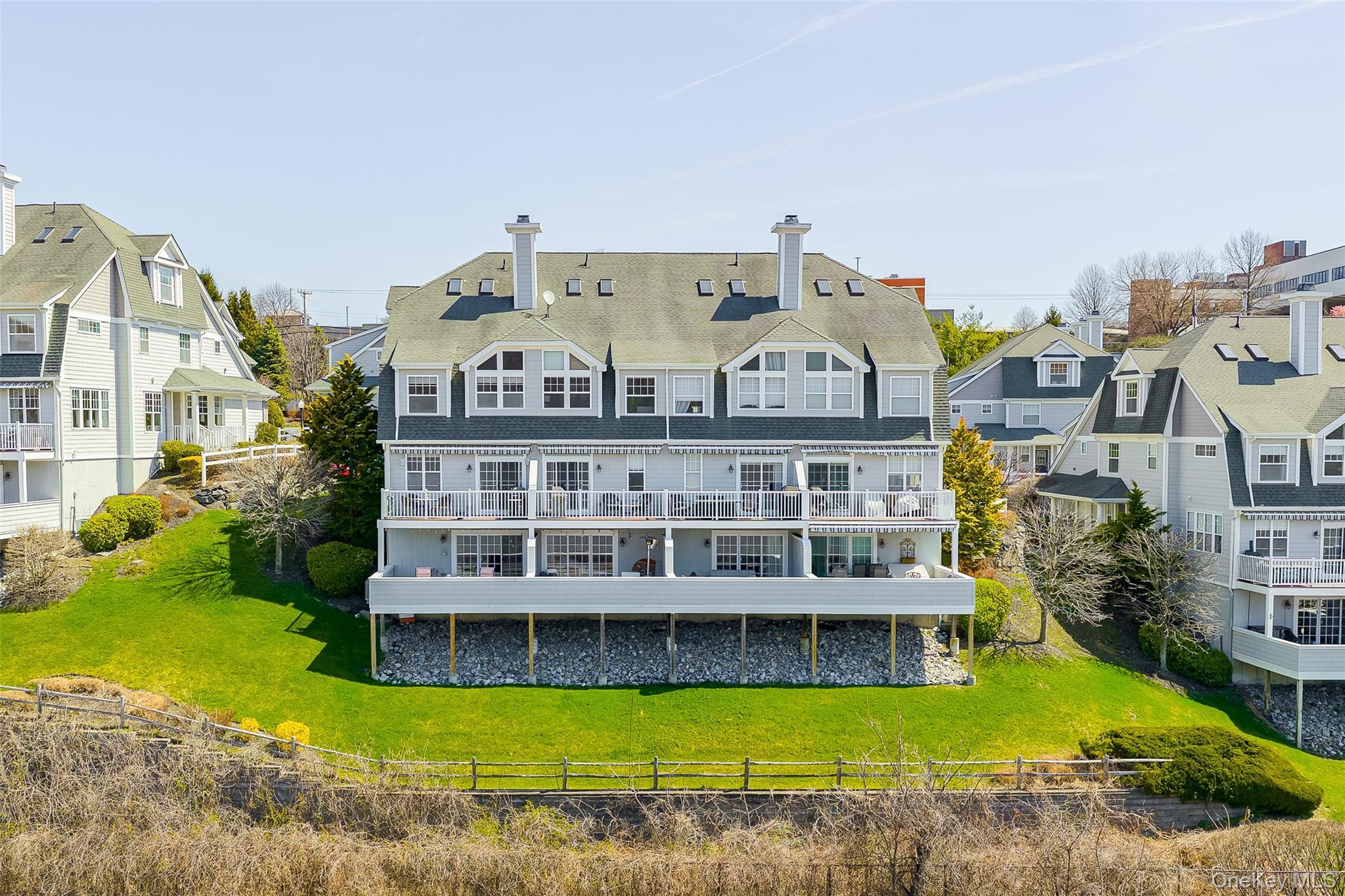 Condo Hudson Pointe  Dutchess County, NY 12601, MLS-984346-26