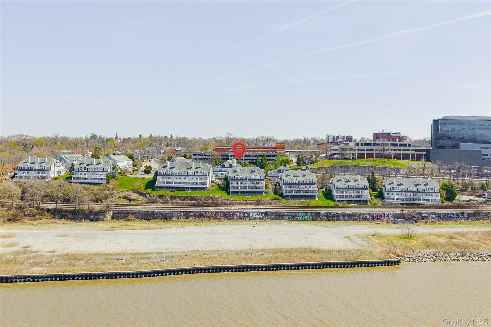 Condo Hudson Pointe  Dutchess County, NY 12601, MLS-984346-29