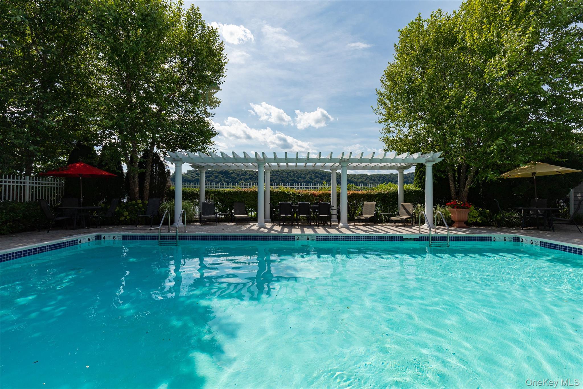 Condo Hudson Pointe  Dutchess County, NY 12601, MLS-984346-33