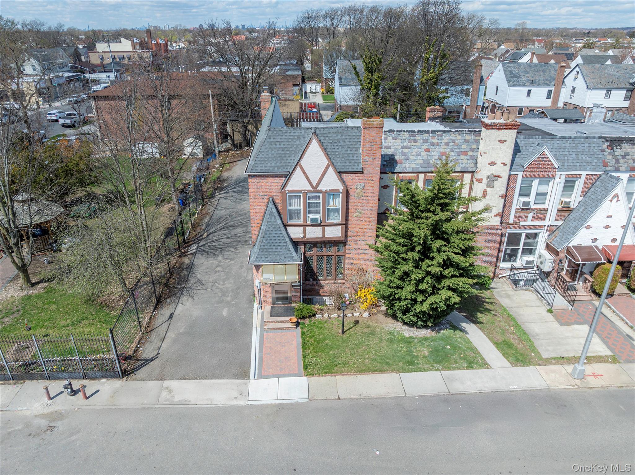 Single Family 227th  Queens, NY 11411, MLS-984380-31