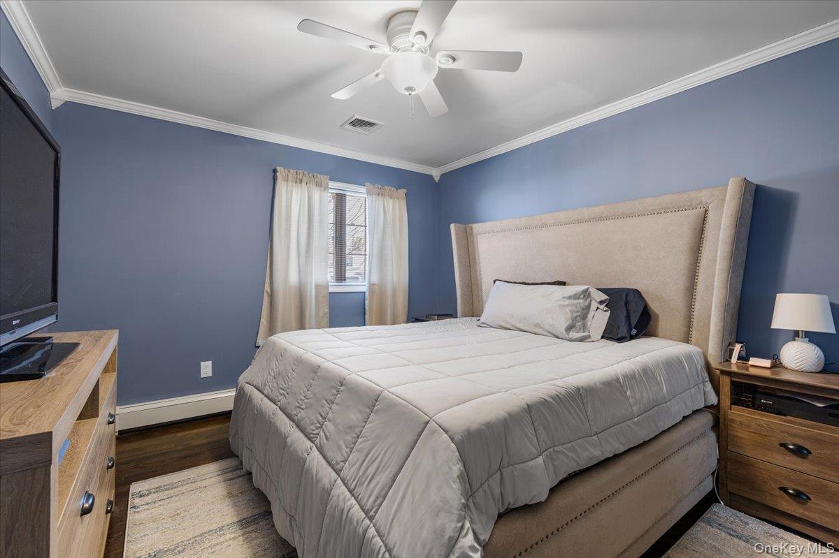 Single Family 37  Suffolk County, NY 11757, MLS-984390-6