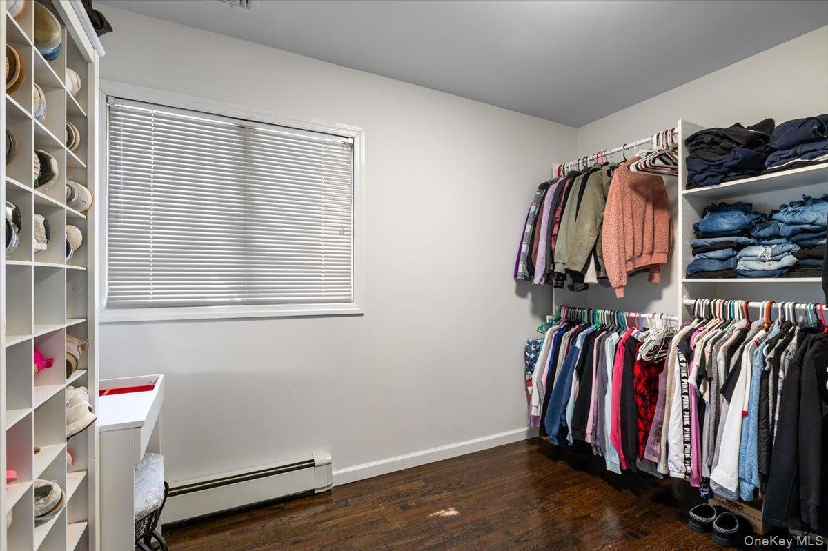 Single Family 37  Suffolk County, NY 11757, MLS-984390-8