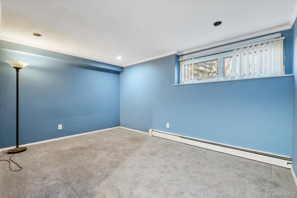 Single Family Veronica  Suffolk County, NY 11787, MLS-984398-32