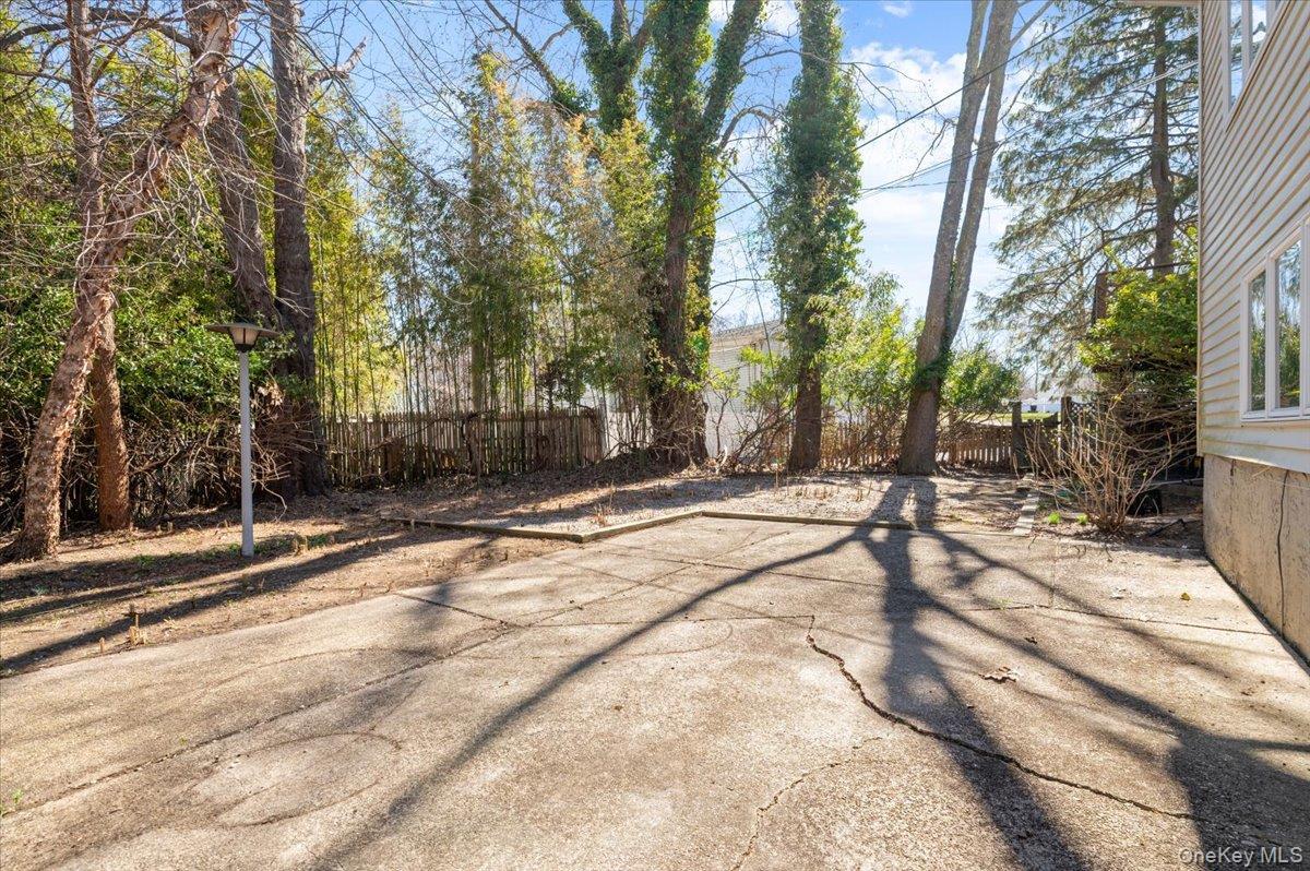 Single Family Veronica  Suffolk County, NY 11787, MLS-984398-38