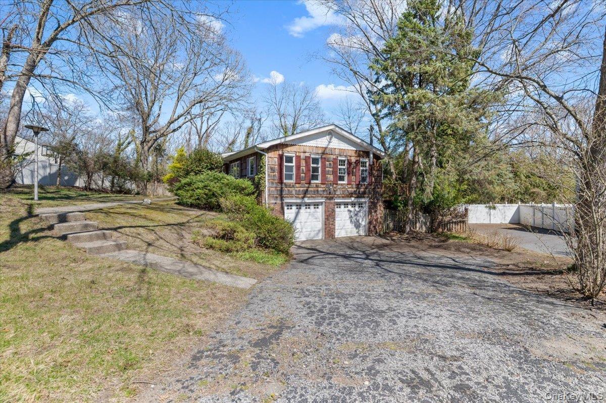 Single Family Veronica  Suffolk County, NY 11787, MLS-984398-44