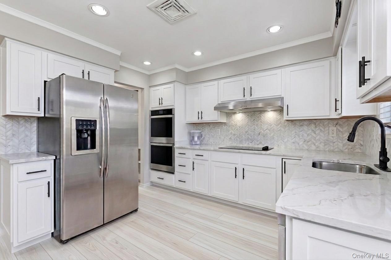 Single Family Veronica  Suffolk County, NY 11787, MLS-984398-7