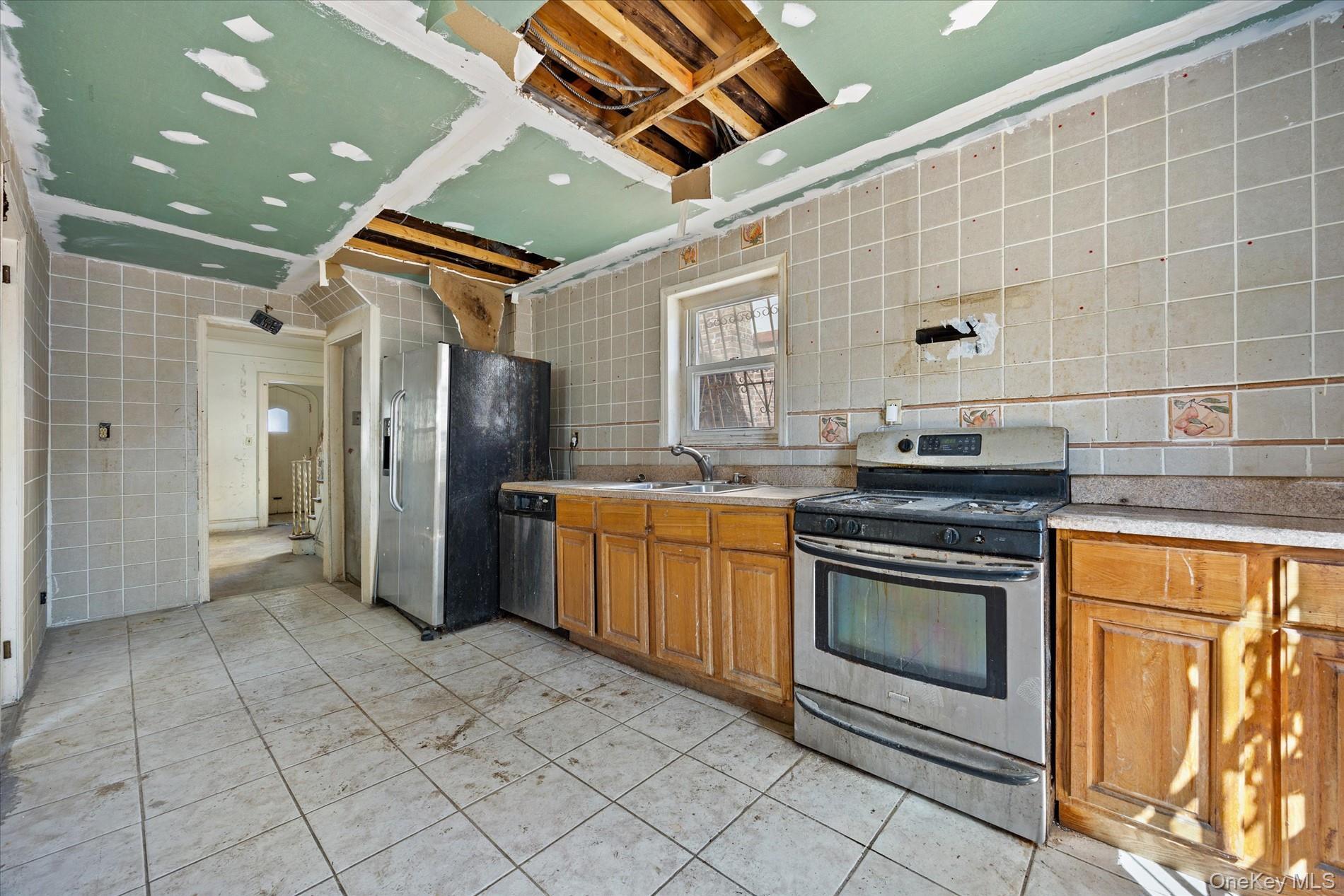 Single Family Avenue I  Brooklyn, NY 11234, MLS-984404-13