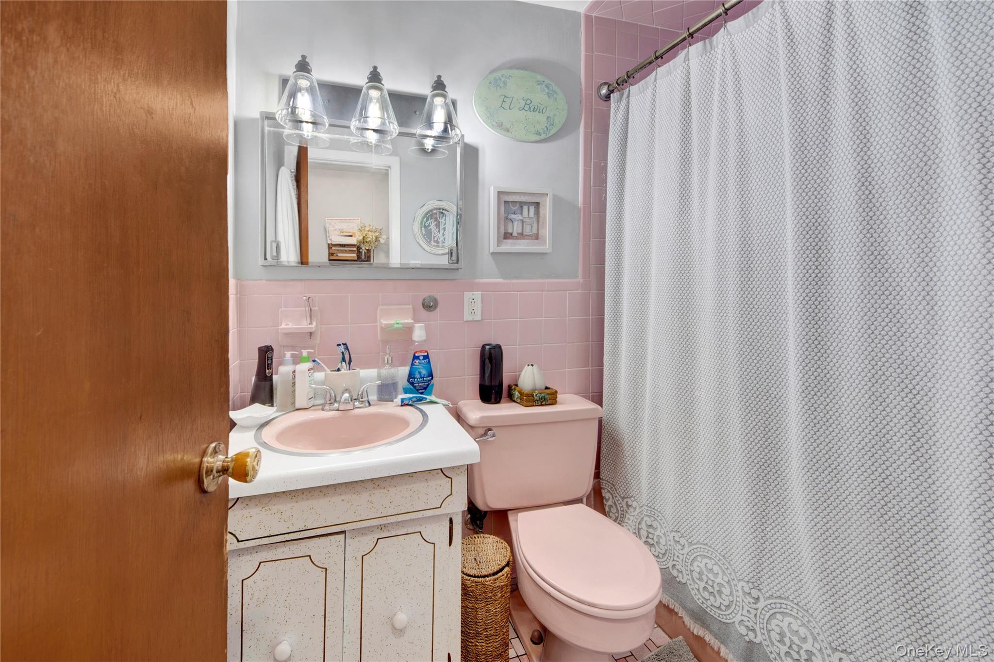 Single Family Park  Westchester County, NY 10603, MLS-984427-12