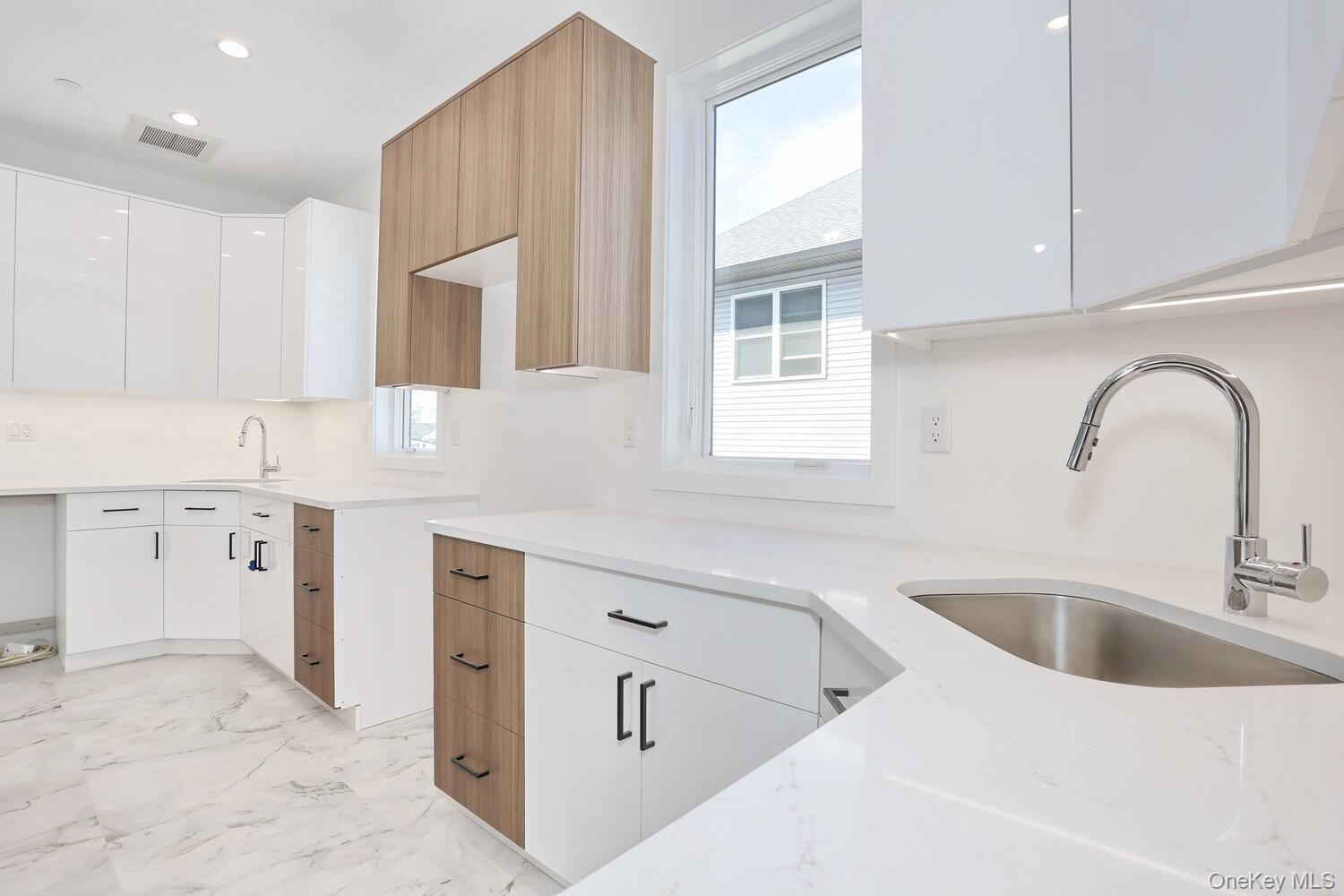 Condo Ewing  Rockland County, NY 10977, MLS-984448-11