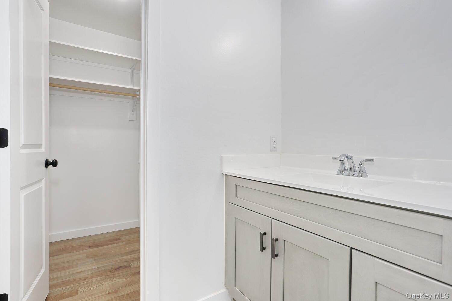 Condo Ewing  Rockland County, NY 10977, MLS-984448-24