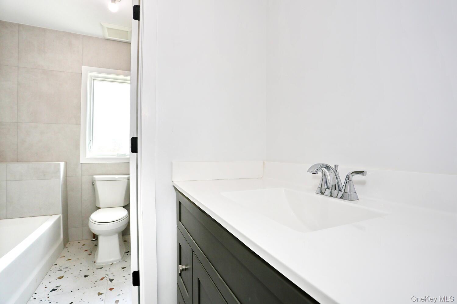 Condo Ewing  Rockland County, NY 10977, MLS-984448-32