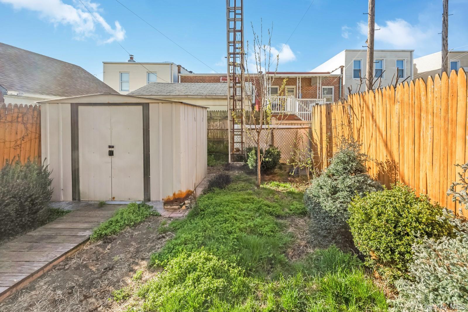 Single Family 67th  Queens, NY 11379, MLS-984458-30