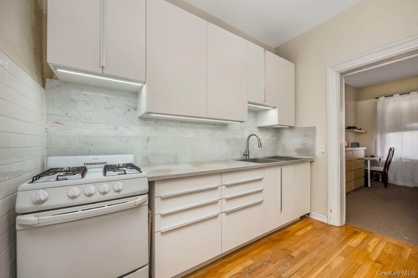 Single Family 67th Queens, NY 11379, MLS-984458-7