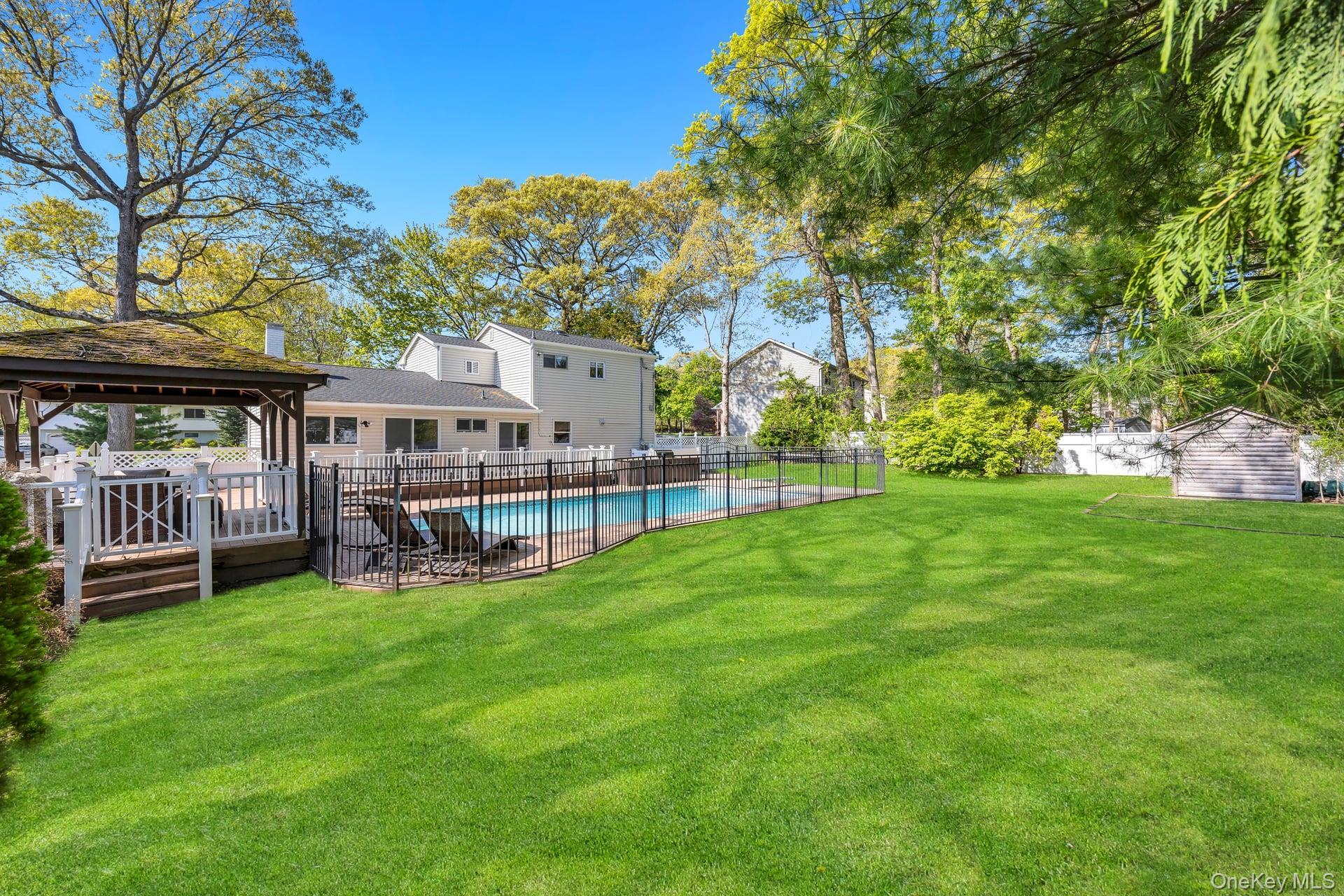 Single Family Gannet  Suffolk County, NY 11725, MLS-984465-11
