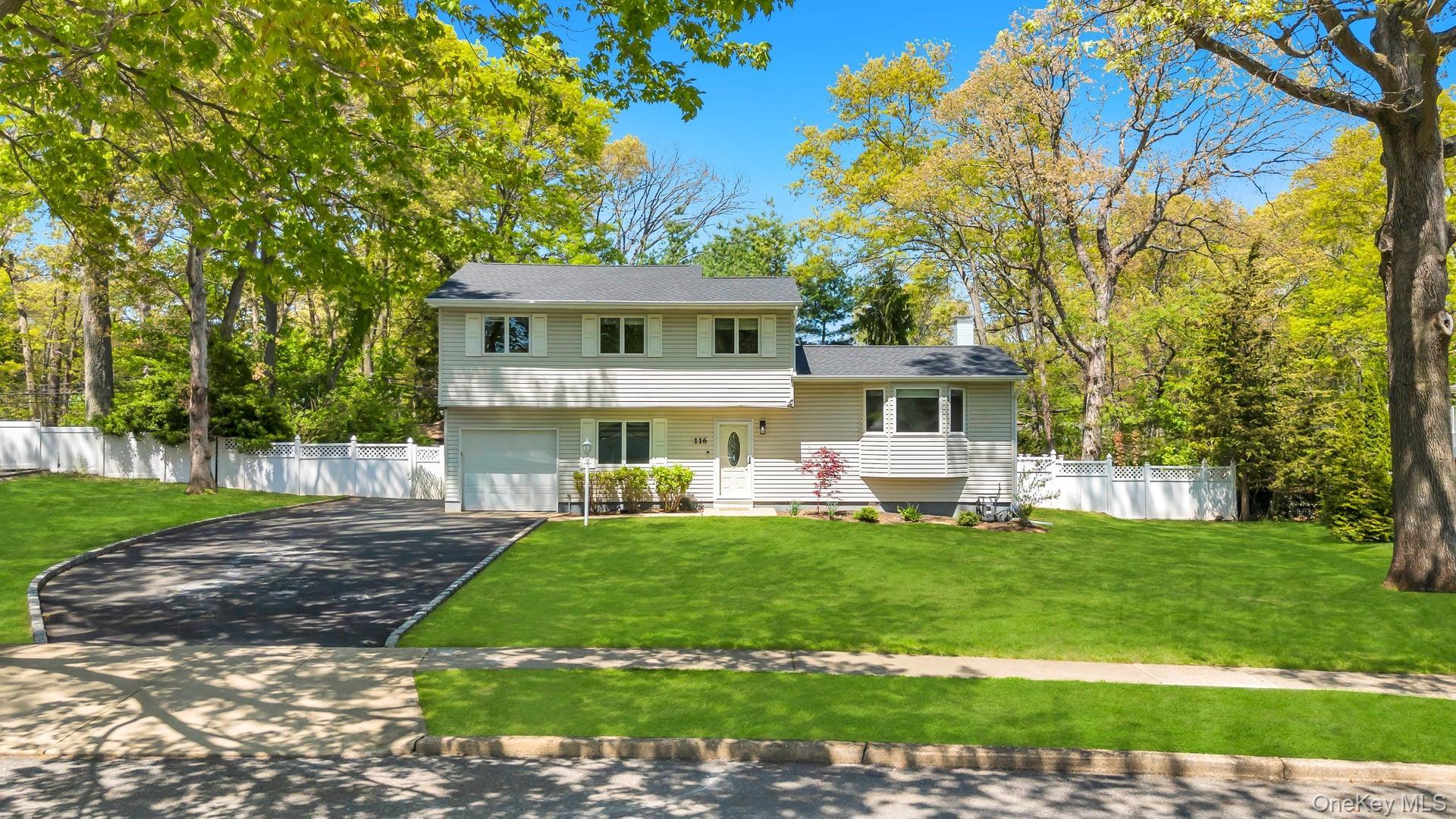 Single Family Gannet  Suffolk County, NY 11725, MLS-984465-3