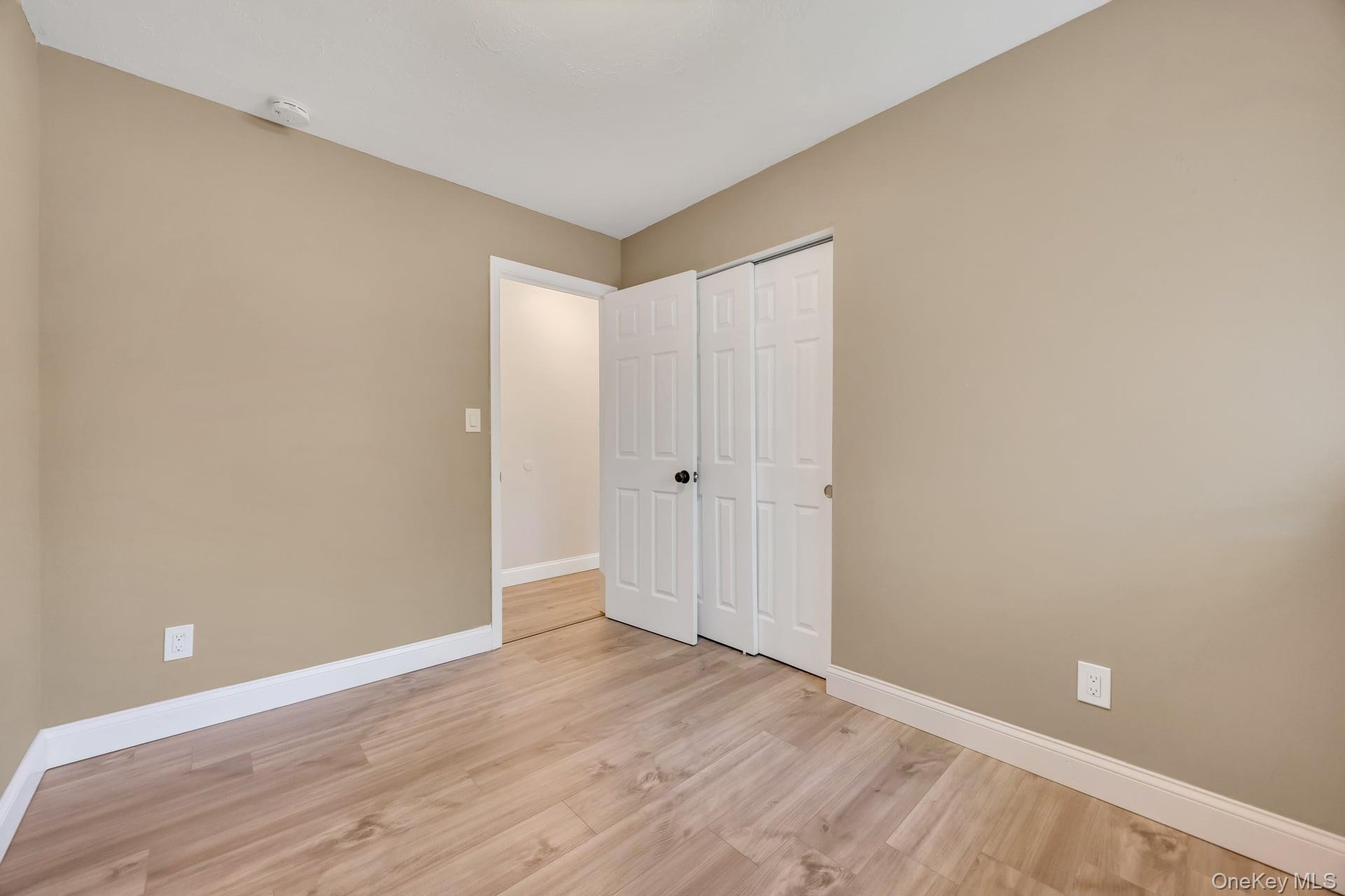 Single Family Gannet  Suffolk County, NY 11725, MLS-984465-39