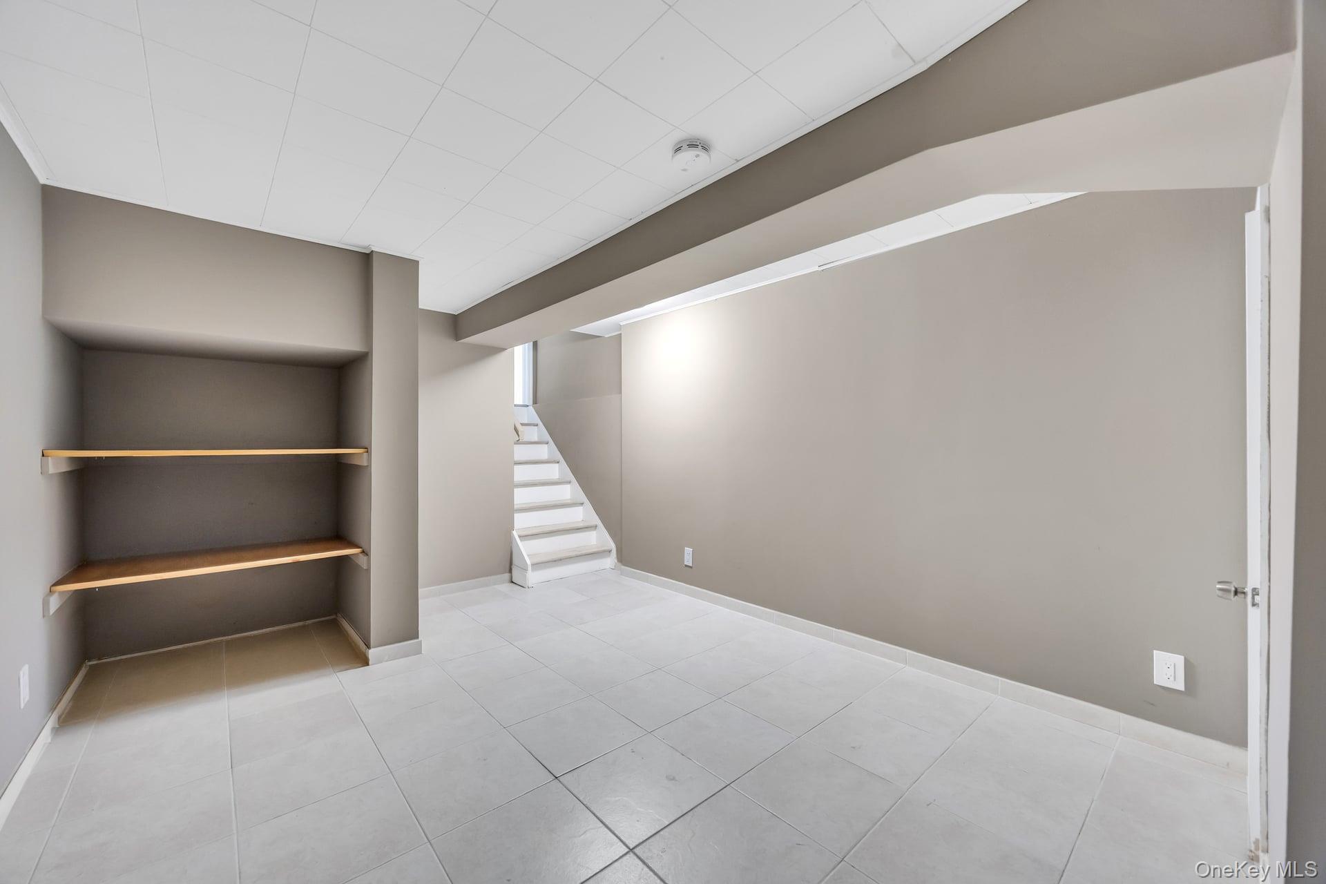 Single Family Gannet  Suffolk County, NY 11725, MLS-984465-42