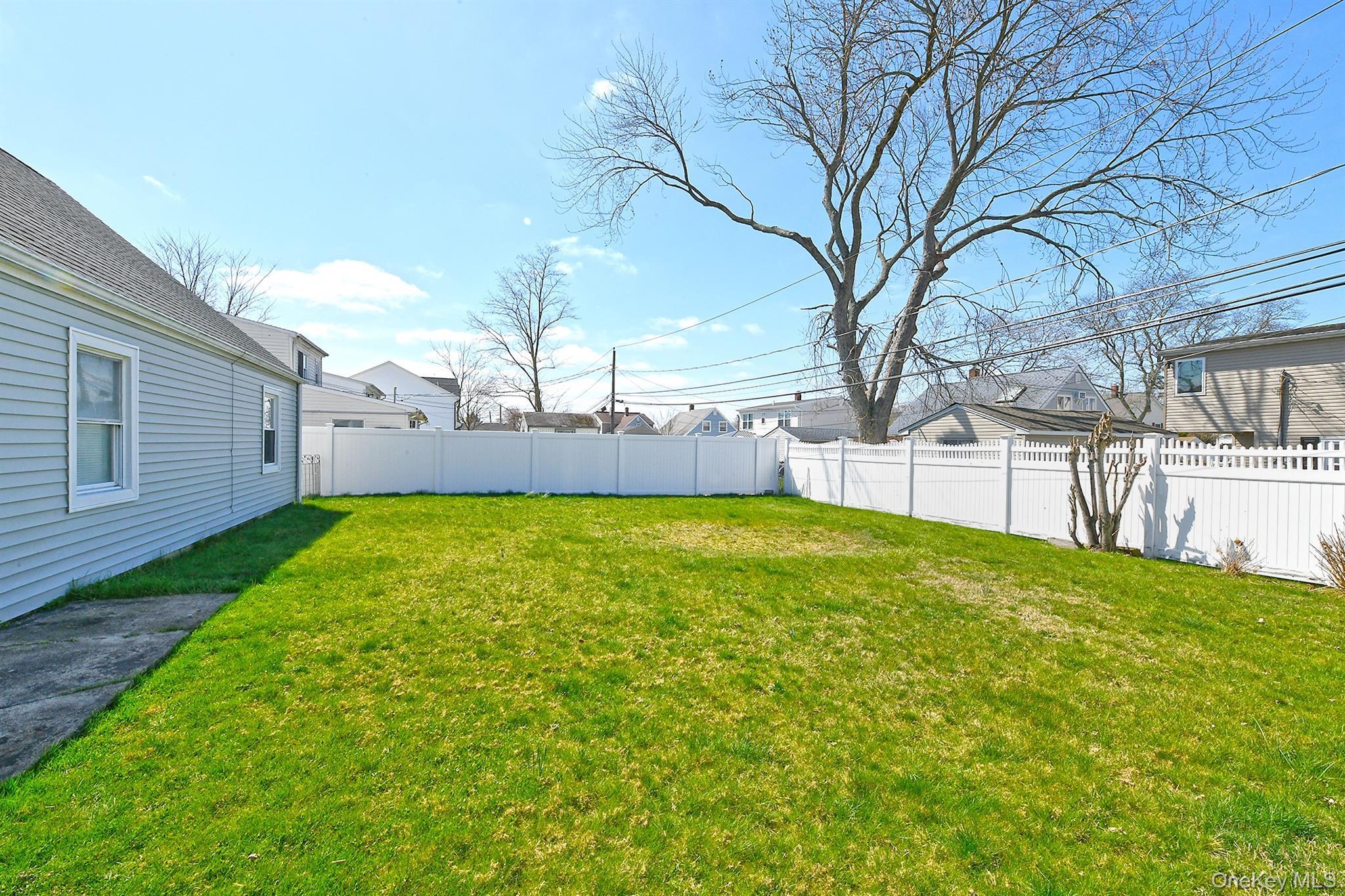 Single Family Rope  Nassau County, NY 11756, MLS-984482-23