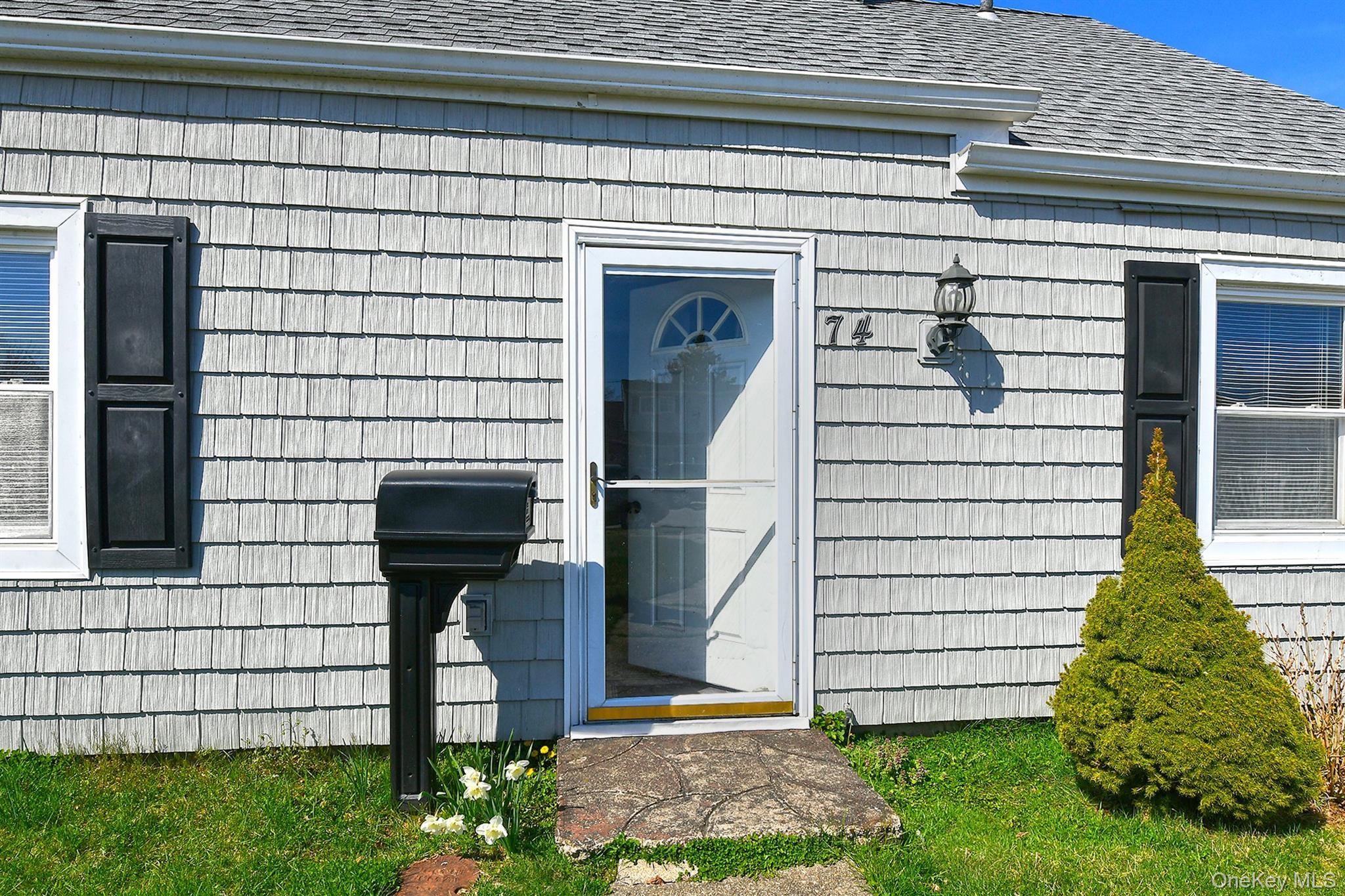 Single Family Rope  Nassau County, NY 11756, MLS-984482-4