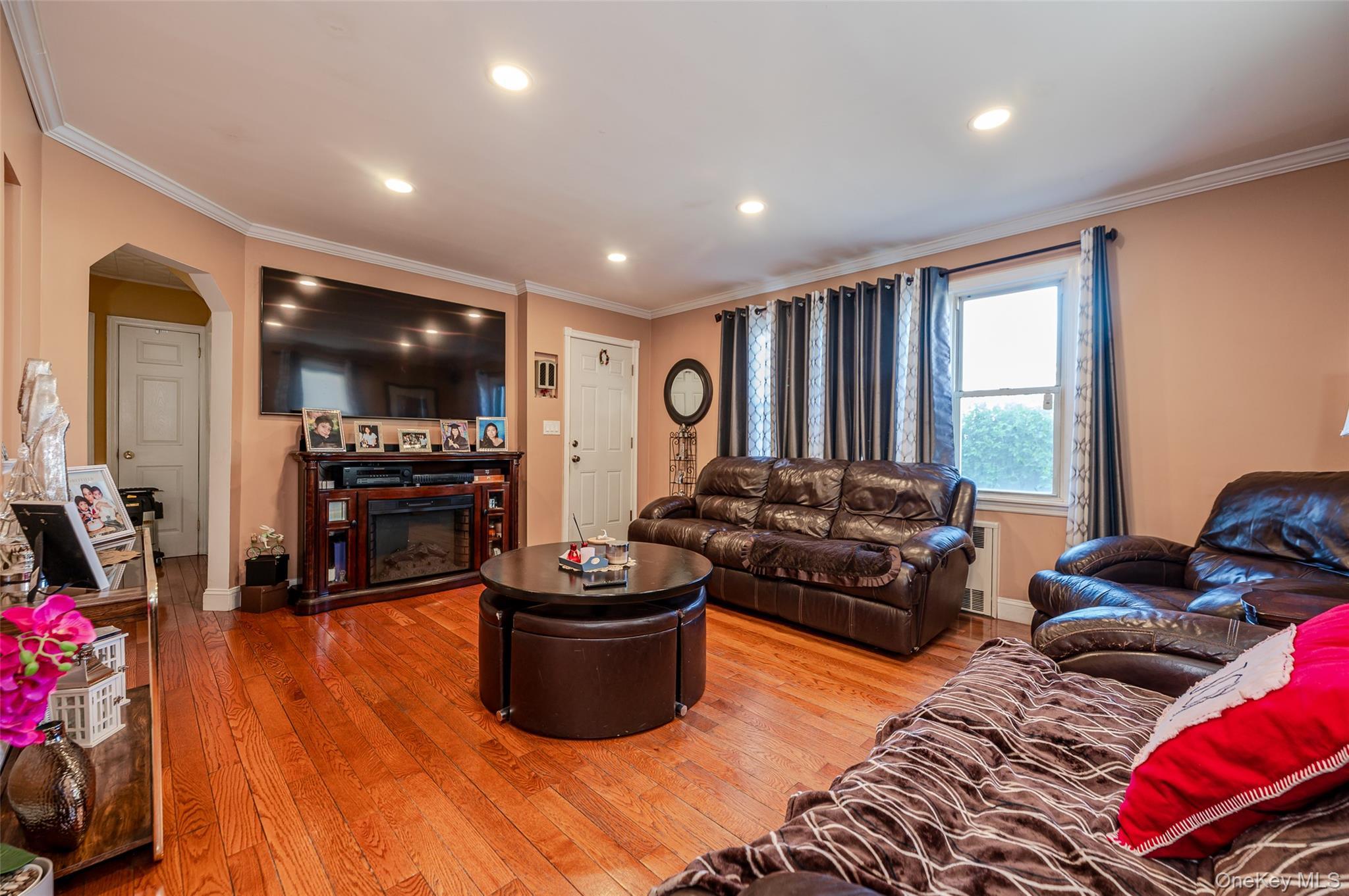 Single Family Scranton Avenue Nassau County, NY 11563, MLS-984492-2