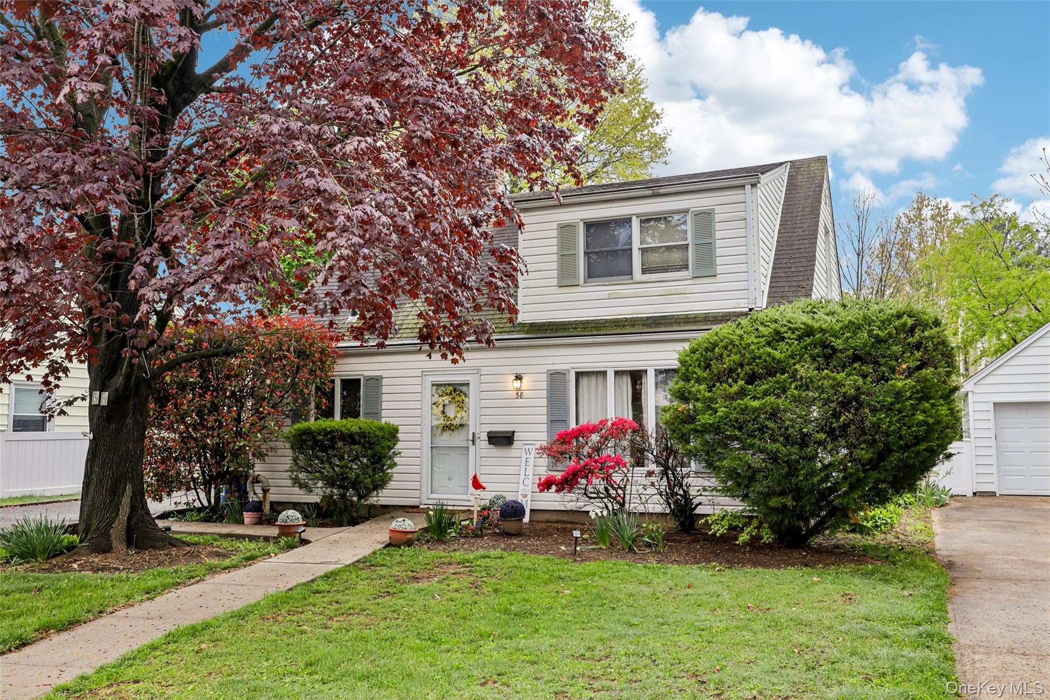 Single Family Oxford  Nassau County, NY 11577, MLS-984494-2