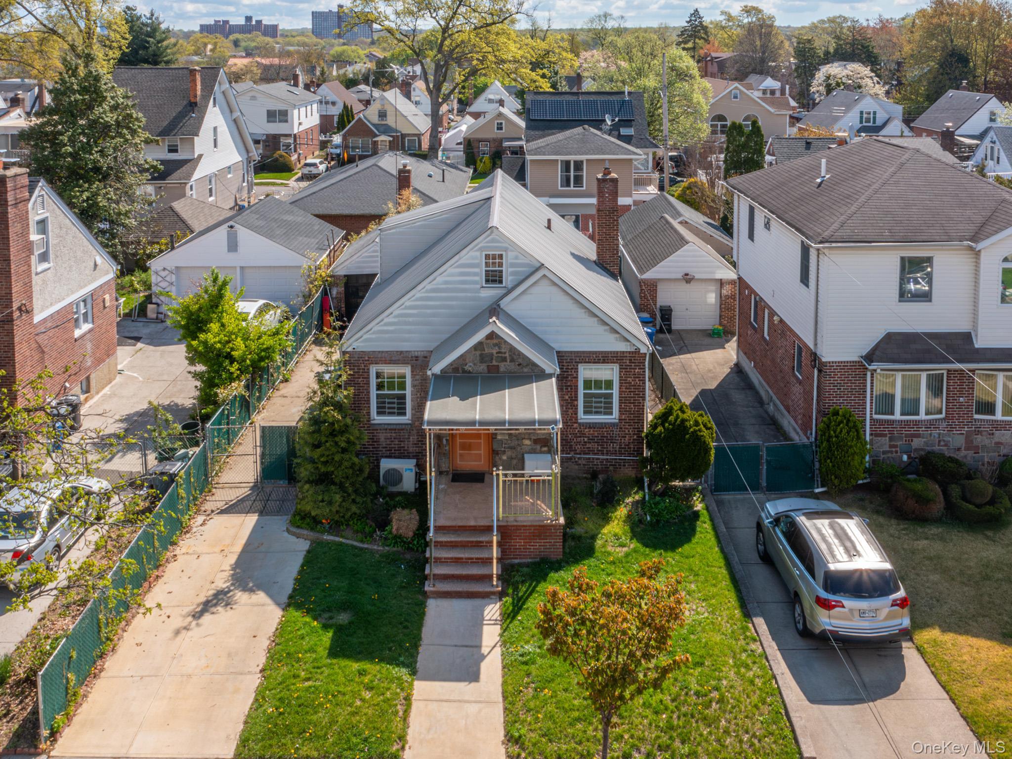 Single Family 167th  Queens, NY 11365, MLS-984500-36