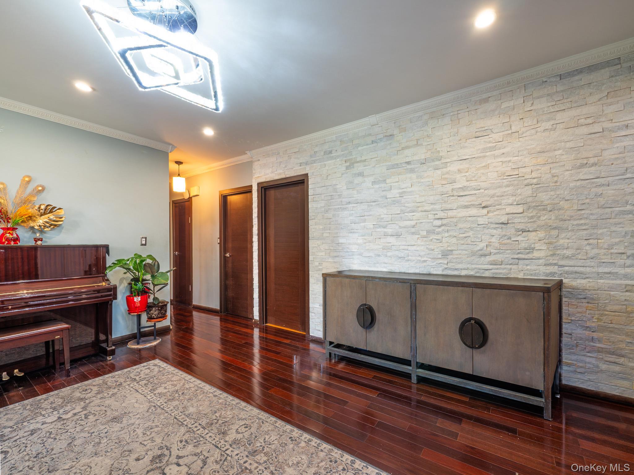 Single Family 167th  Queens, NY 11365, MLS-984500-7