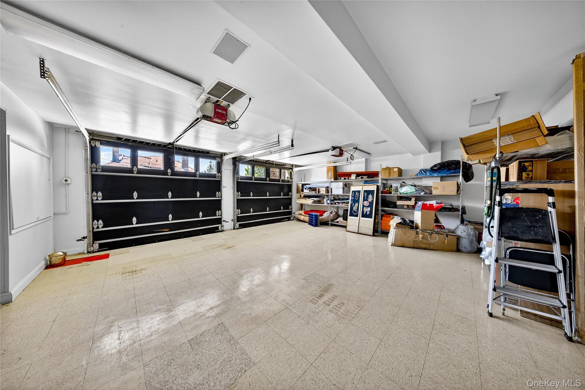 Single Family North Drive  Queens, NY 11357, MLS-984505-28