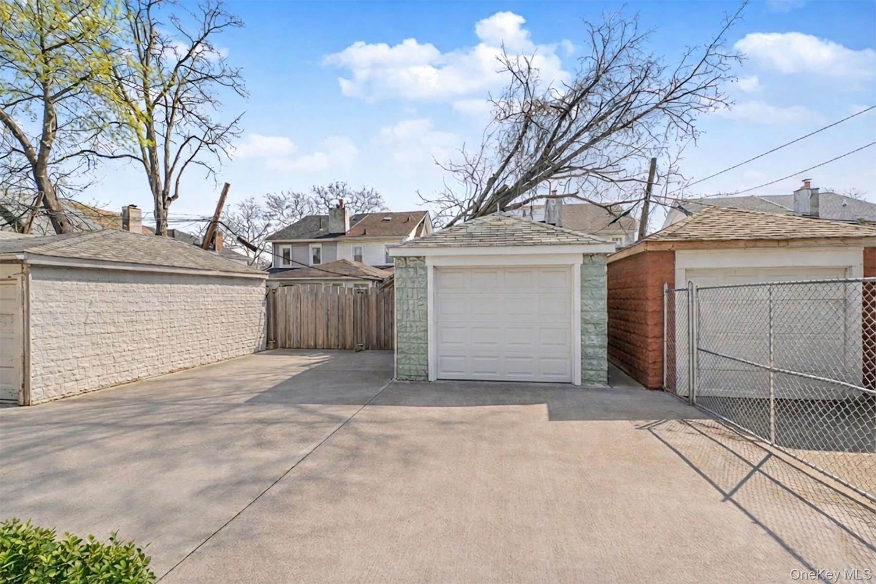 Single Family Brooklyn  Brooklyn, NY 11210, MLS-984518-24
