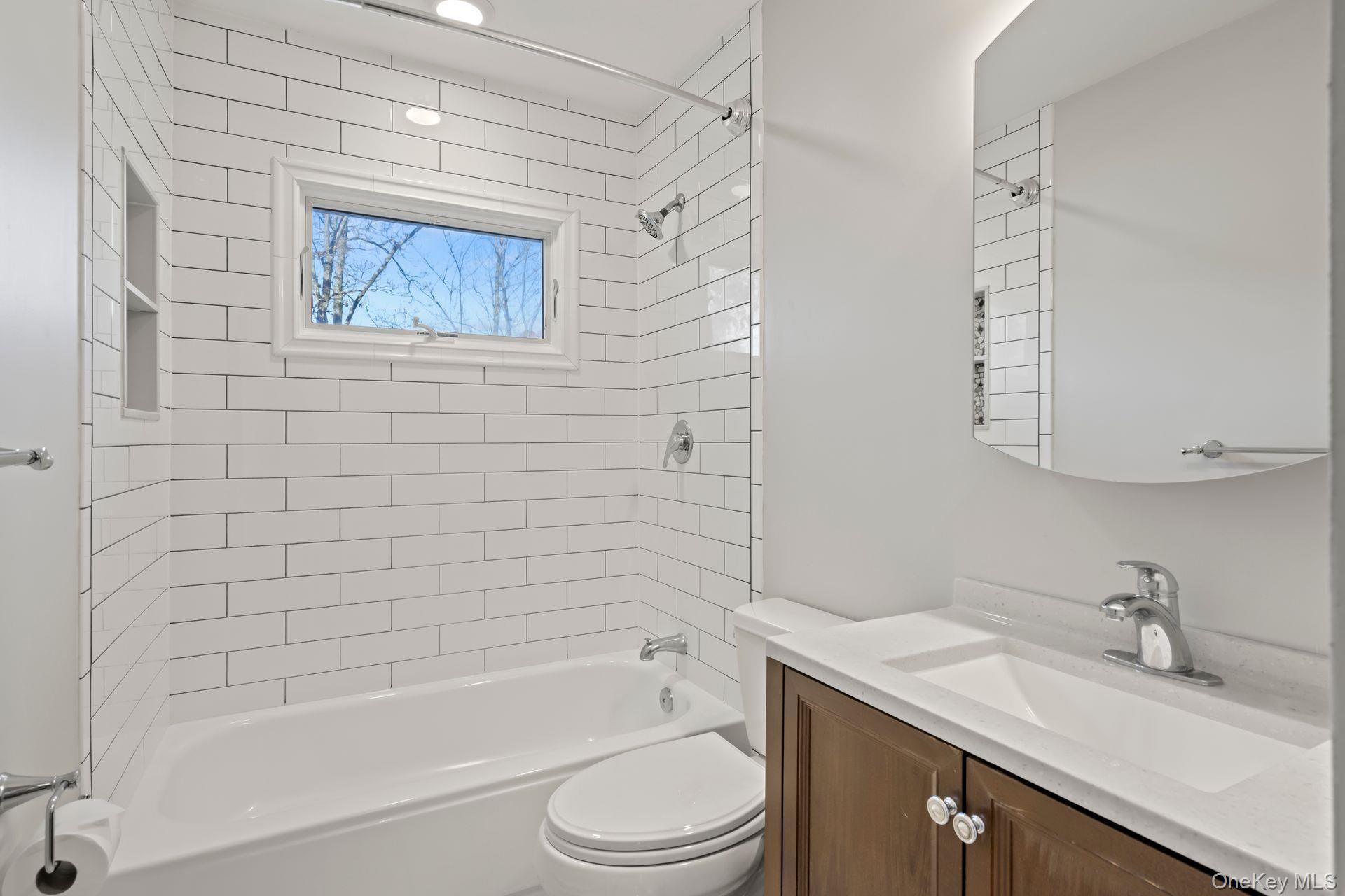 Single Family Potter  Suffolk County, NY 11743, MLS-984540-12