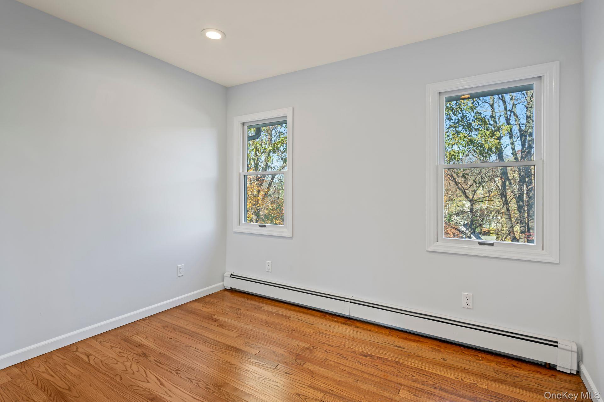 Single Family Potter  Suffolk County, NY 11743, MLS-984540-13